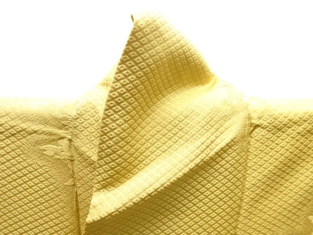  樹木に疋田模様織り出し色無地着物